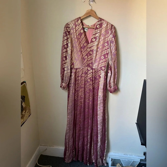 Vintage 1960s 1970s Adele Simpson Pink Metallic Chiffon Dress - Picture 2 of 16